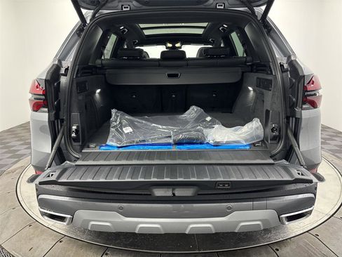 New 2026 BMW X5 xDrive50e w/ Climate Comfort Package image 21