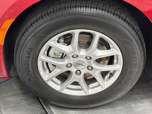 Used 2024 Chrysler Pacifica Touring-L image 85