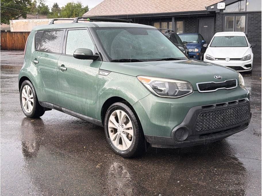 Used 2014 Kia Soul + FWD image 3