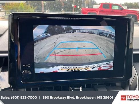 Used 2024 Toyota Corolla LE image 15