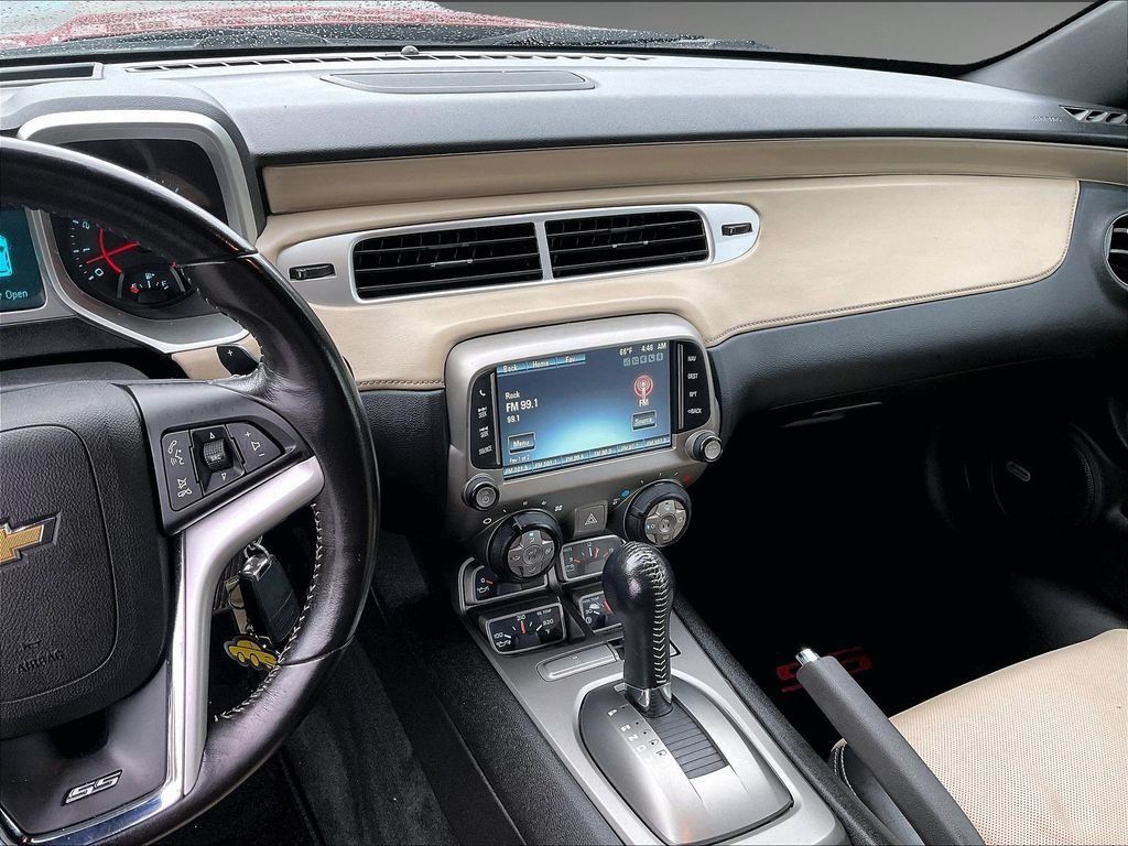 Used 2013 Chevrolet Camaro SS RWD image 18