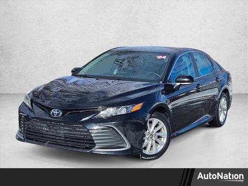 Used 2024 Toyota Camry LE image 1