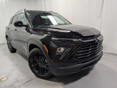 New 2026 Chevrolet TrailBlazer LT w/ Convenience Package FWD image 2