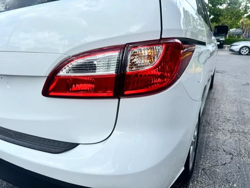 Used 2012 MAZDA MAZDA5 Grand Touring FWD image 13
