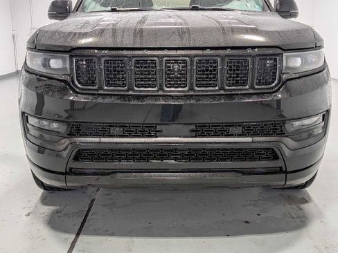 Used 2023 Jeep Grand Wagoneer Series II image 2