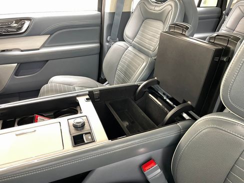 Used 2019 Lincoln Navigator Black Label image 36