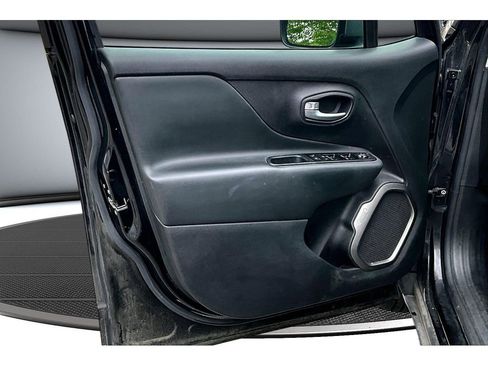 Used 2020 Jeep Renegade Limited AWD/4WD image 20