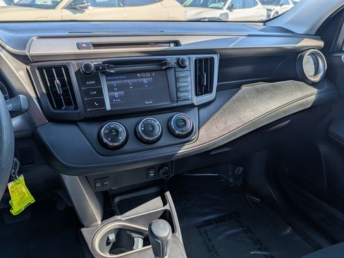 Used 2016 Toyota RAV4 LE image 27