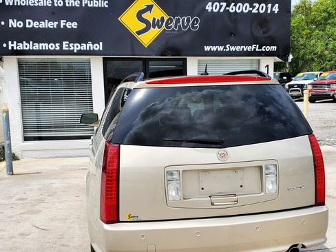 Used 2009 Cadillac SRX 2WD w/ Third Row Seating Package image 13