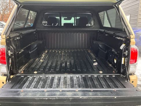 Used 2020 Toyota Tacoma TRD Off-Road image 30