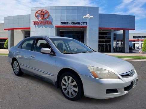 Used 2006 Honda Accord LX image 1