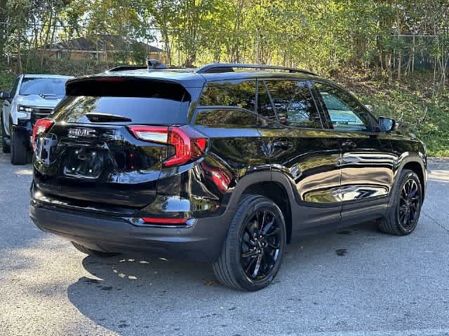 Used 2023 GMC Terrain SLT w/ Infotainment Package II AWD/4WD image 23