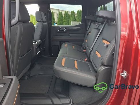 Certified 2026 GMC Sierra 1500 AT4 w/ Technology Package AWD/4WD image 10