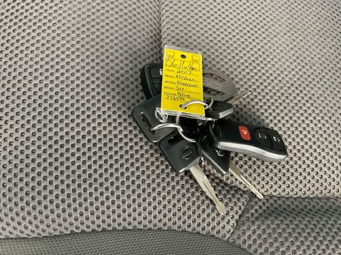 Used 2017 Nissan Frontier SV w/ SV Value Truck Package image 25