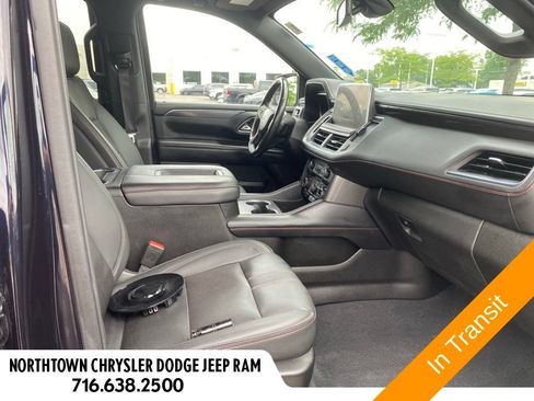 Used 2022 Chevrolet Tahoe RST w/ Sport Performance Package AWD/4WD image 12