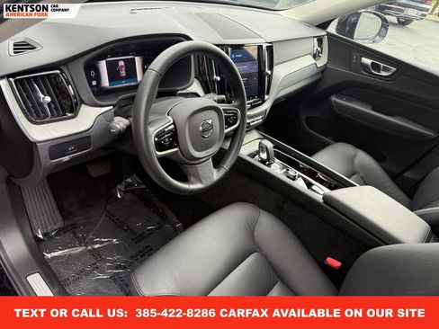 Used 2025 Volvo XC60 B5 Plus image 30