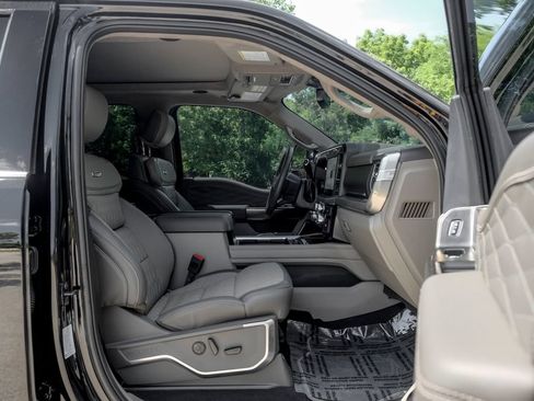 Used 2026 Ford F450 Platinum w/ Platinum Plus Package AWD/4WD image 28