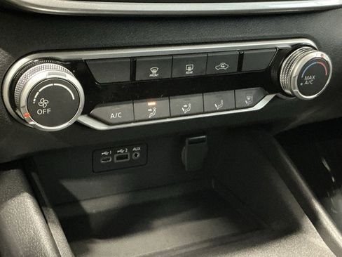 Used 2025 Nissan Altima 2.5 S image 9