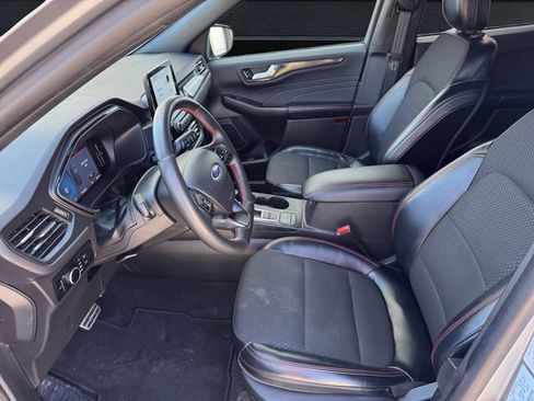 Certified 2024 Ford Escape ST-Line AWD/4WD image 9