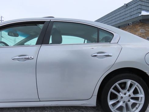 Used 2011 Nissan Maxima 3.5 SV w/ Monitor Pkg FWD image 26