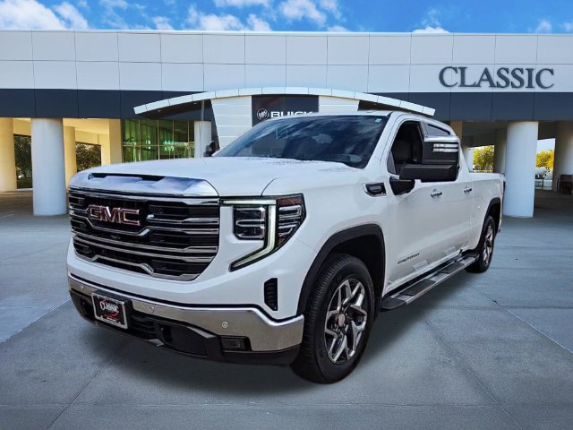 Used 2023 GMC Sierra 1500 SLT AWD/4WD image 3