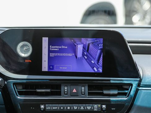 Used 2023 Lexus ES 350 w/ Premium Package FWD image 14