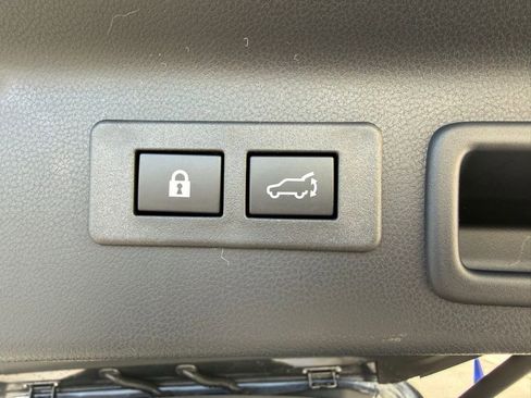 Certified 2026 Subaru Forester Premium AWD/4WD image 28