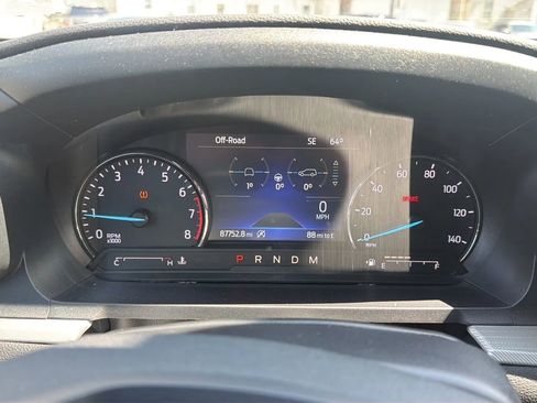 Used 2020 Ford Explorer XLT w/ Class III Trailer Tow Package AWD/4WD image 13