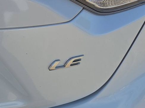 Used 2025 Toyota Corolla LE FWD image 27