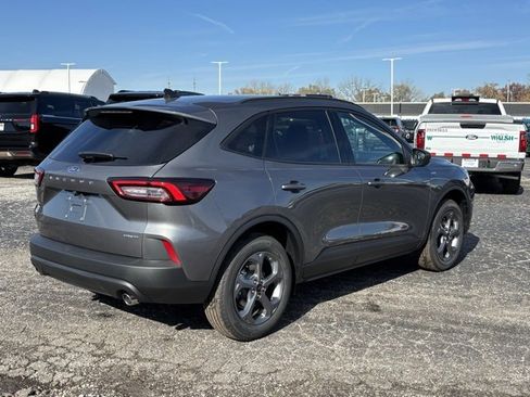 New 2026 Ford Escape ST-Line w/ Cold Weather Package image 9