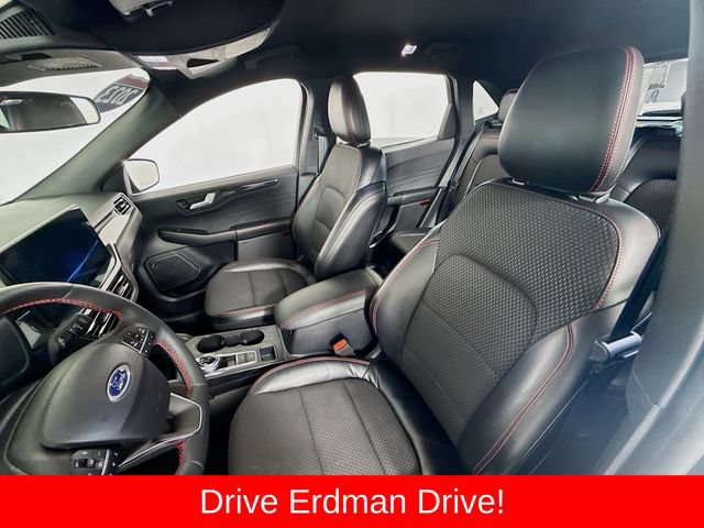 Used 2023 Ford Escape ST-Line Select w/ Tech Pack #2 AWD/4WD image 5