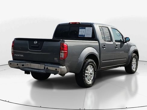 Used 2017 Nissan Frontier SV w/ SV Value Truck Package image 5