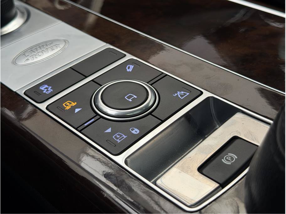 Used 2020 Land Rover Range Rover AWD/4WD image 19