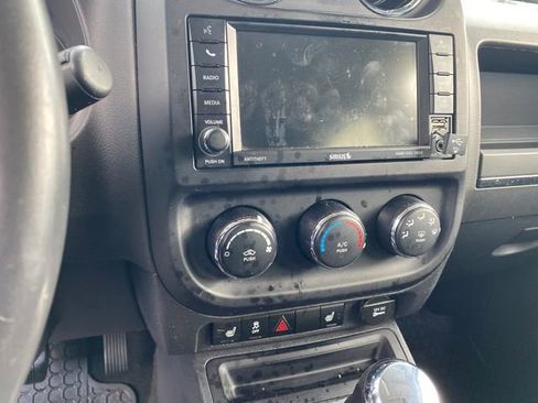 Used 2016 Jeep Patriot High Altitude image 7