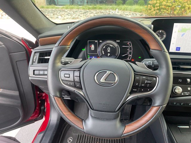 Certified 2025 Lexus ES 300h w/ Luxury Package FWD image 9