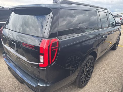New 2026 Ford Expedition Max Platinum w/ Stealth Performance Package AWD/4WD image 24