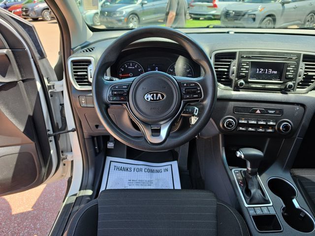 Used 2018 Kia Sportage LX AWD/4WD image 13