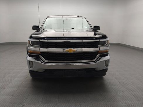 Used 2018 Chevrolet Silverado 1500 LT w/ Texas Edition image 14