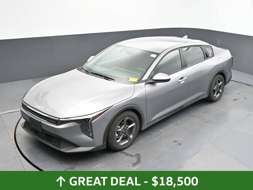 Used 2025 Kia K4 FWD image 31