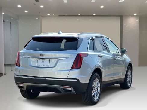 Used 2020 Cadillac XT5 Premium Luxury FWD image 4