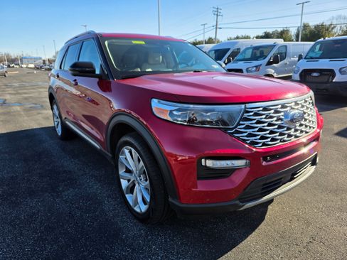 Certified 2023 Ford Explorer Platinum w/ Equipment Group 601A image 7