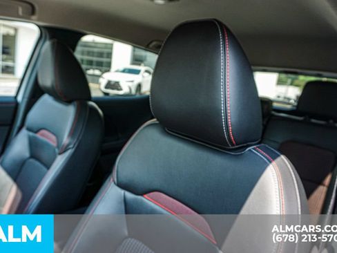 Used 2025 Nissan Kicks SR FWD image 19