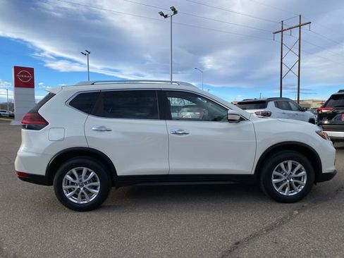 Certified 2020 Nissan Rogue SV image 6