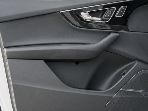 Used 2019 Audi Q7 3.0T Premium Plus image 23