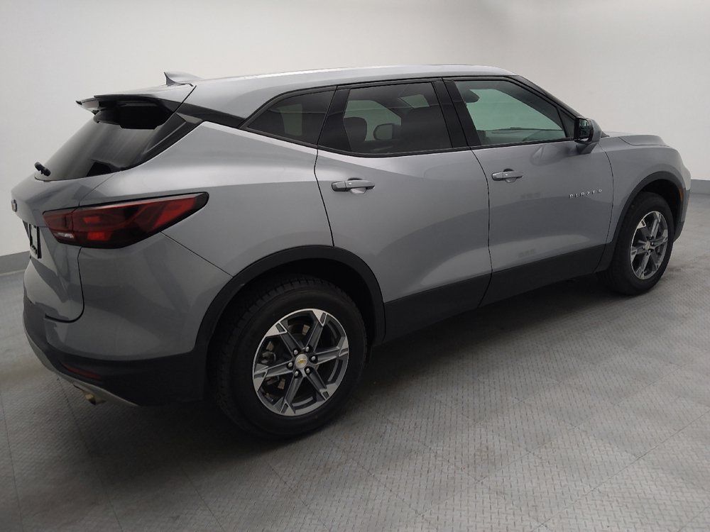 Used 2025 Chevrolet Blazer LT FWD image 10