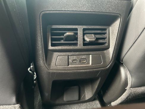 Used 2023 Chevrolet Colorado Z71 w/ Z71 Convenience Package 2 AWD/4WD image 14