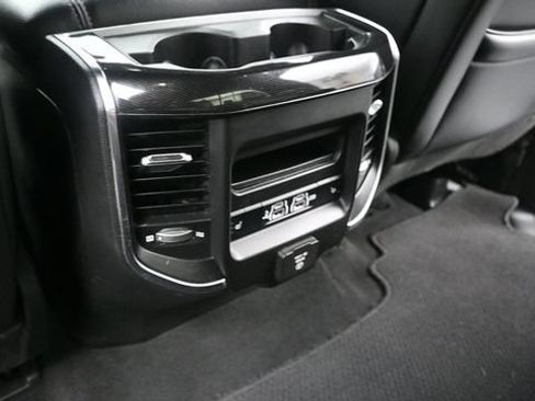 Used 2019 RAM 1500 Laramie AWD/4WD image 21