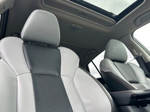 Used 2021 Subaru Crosstrek 2.5i Limited w/ Moonroof Package 2 AWD/4WD image 17