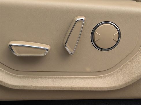 Used 2015 Ford F150 Lariat w/ Equipment Group 502A Luxury image 21