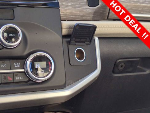 Used 2023 Ford Expedition Max Limited image 33